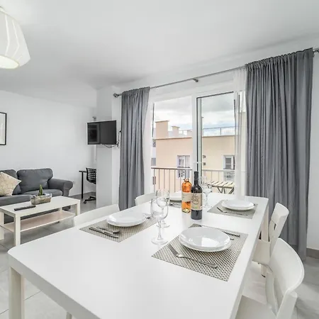 Edificio Mego Apartmán Los Cristianos (Tenerife)